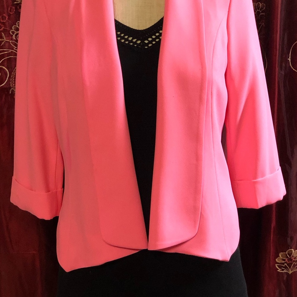 Pretty In Pink Blazer - Picture 3 of 7